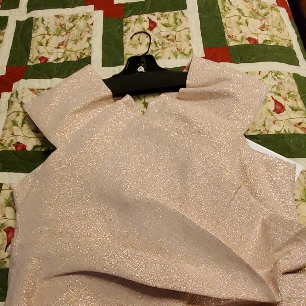 GOWN - Picture 8 of 8